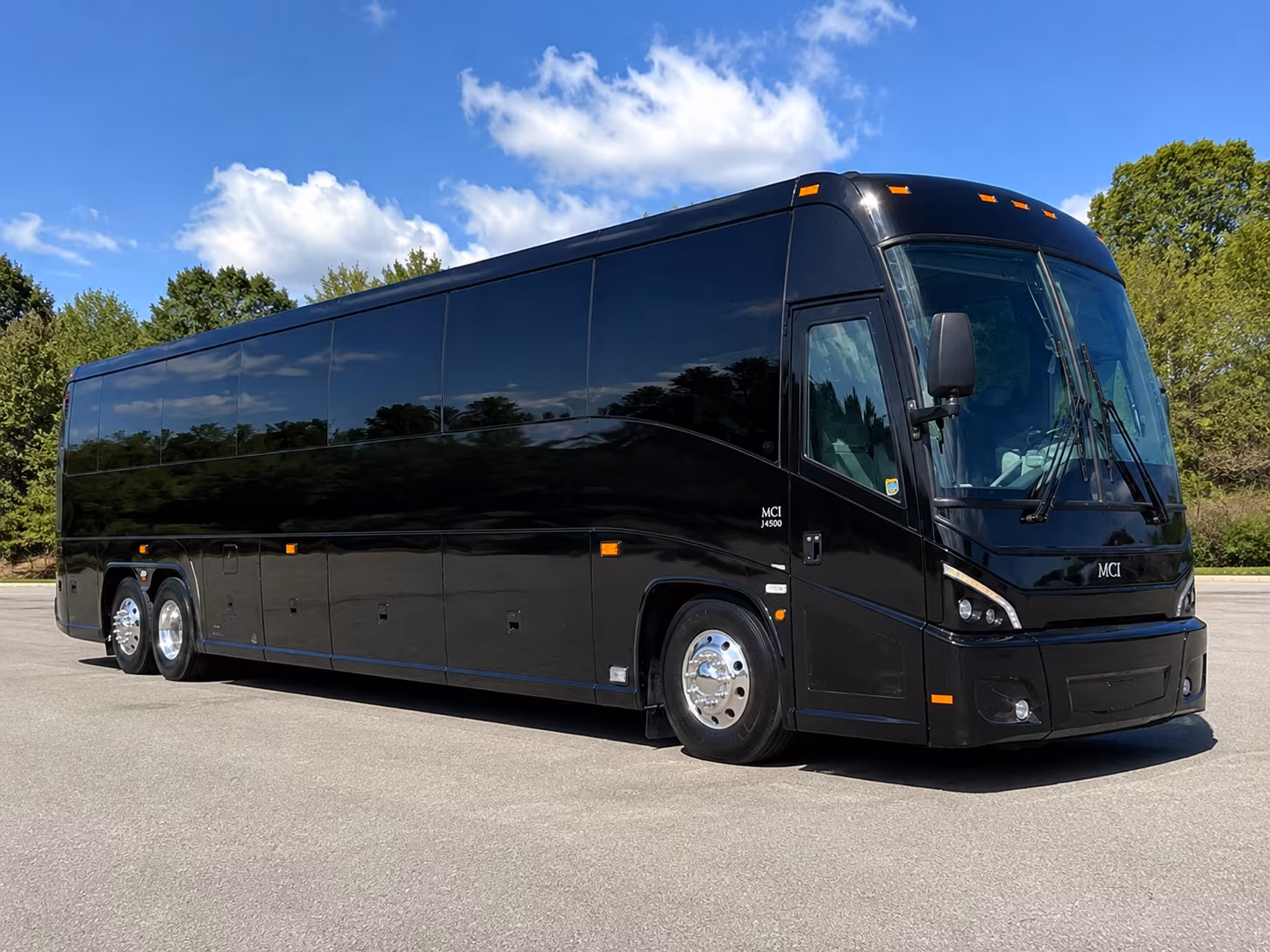 compare buses for hartford field trips to the connecticut science center and mark twain house