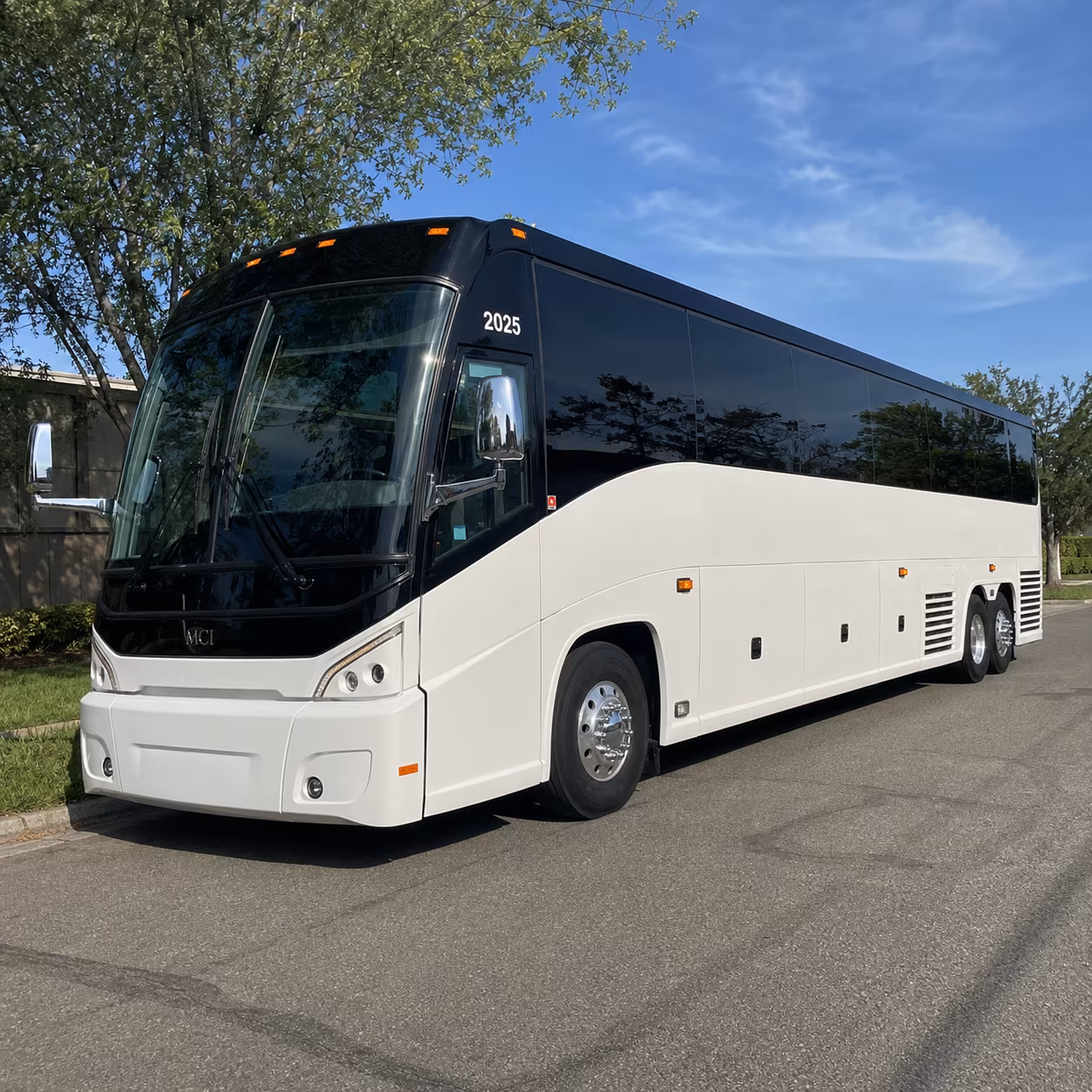 heading to new york city find a bus from waterbury in seconds