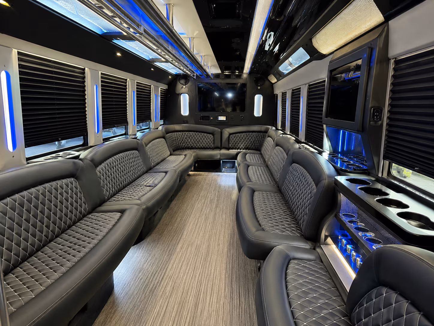 litchfield hills wine trail waterbury party bus rental